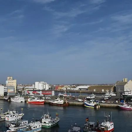 Studio, Vue Exceptionnelle Sur Le Port De Peche