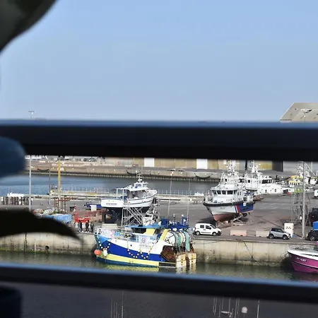 Studio, Vue Exceptionnelle Sur Le Port De Peche דירה *